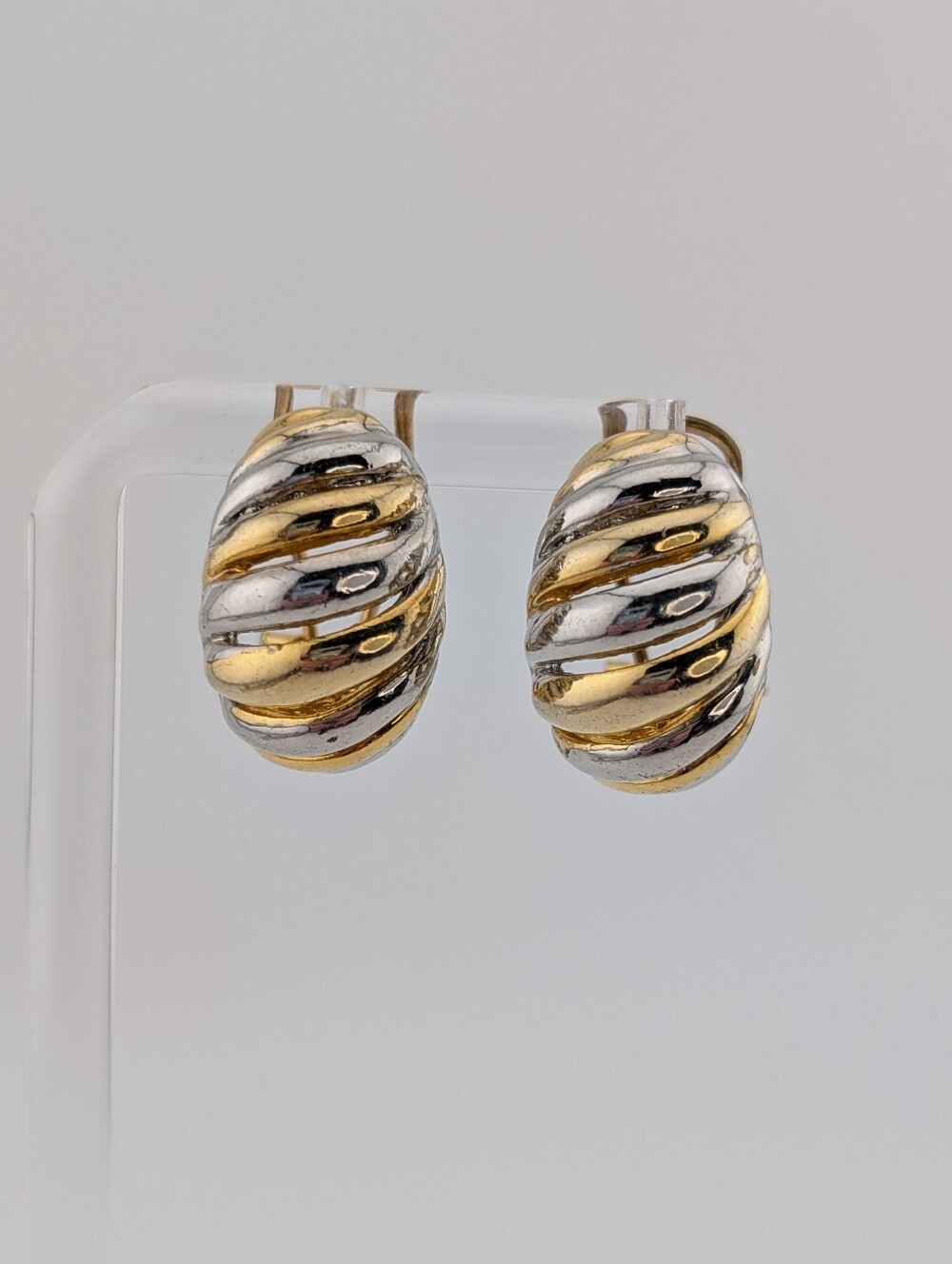 VTG Shrimp Style Omega Back Chunky Ribbed Two Tone Gold And Silver Earrings